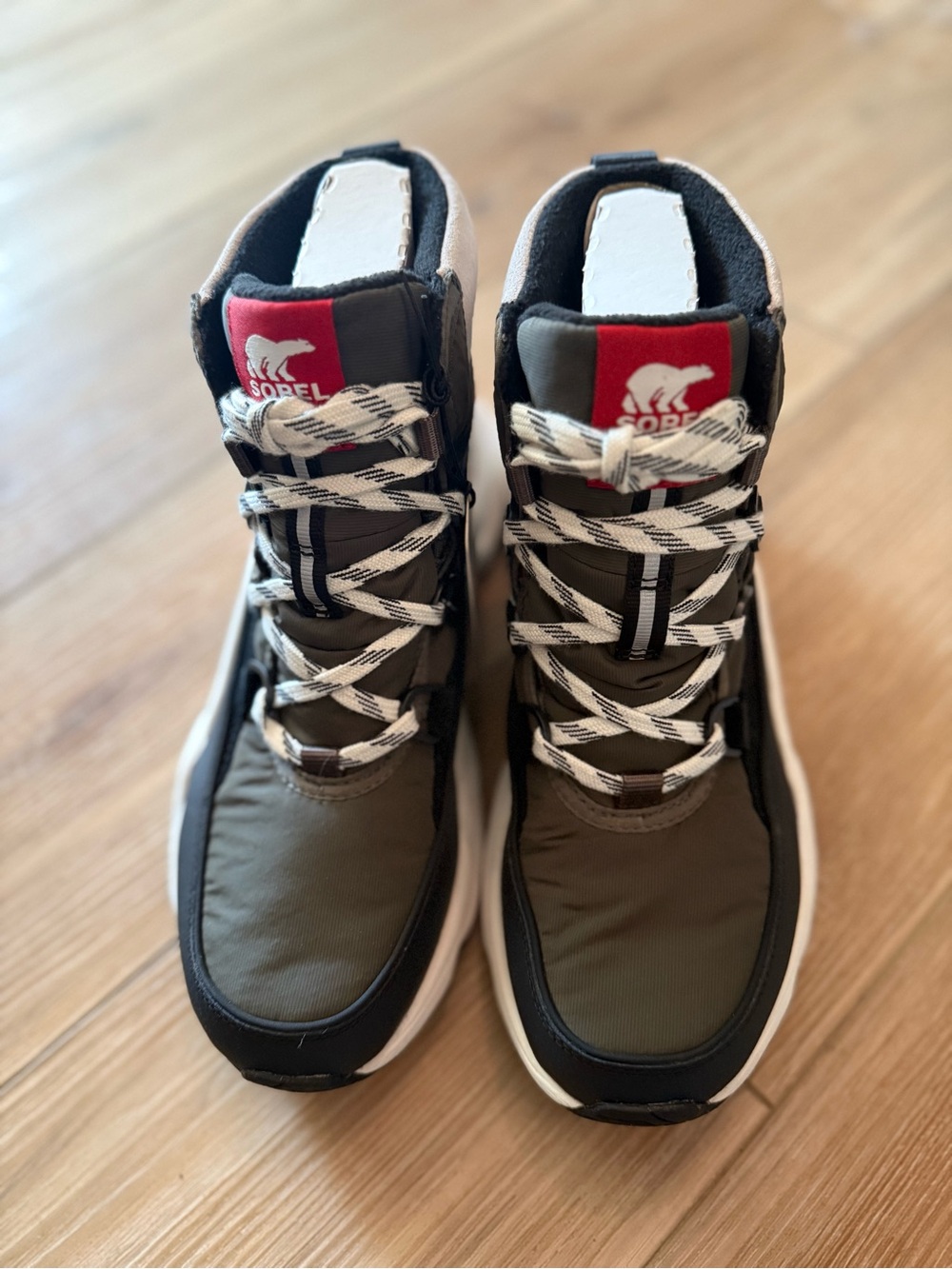 Sorel Olive Green Black White Lace-Up Athletic Boots